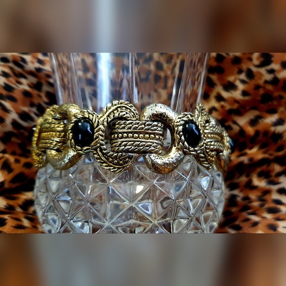 None Jewelry - Gold Metal bracelet